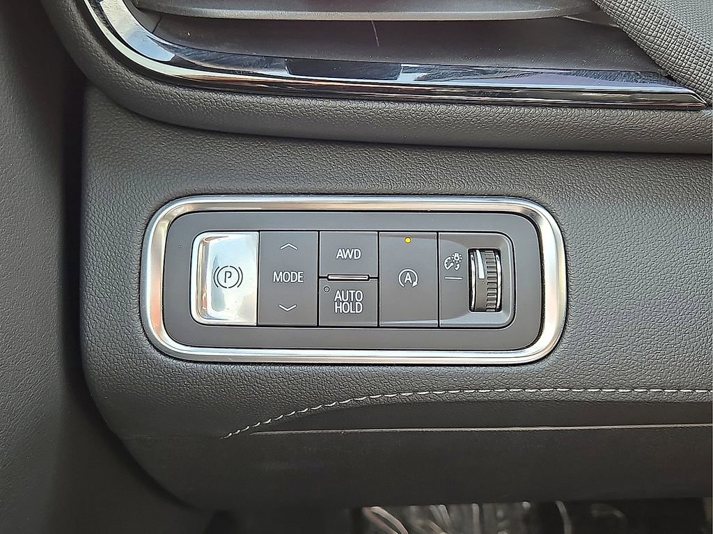 Used 2025 Buick Enclave Preferred image 26