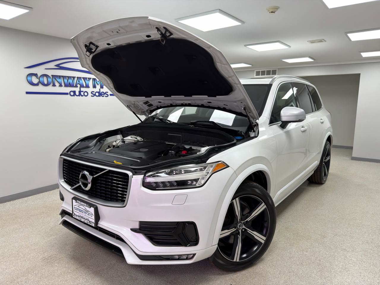 Used 2016 Volvo XC90 T6 R-Design w/ Protection Package AWD/4WD image 34