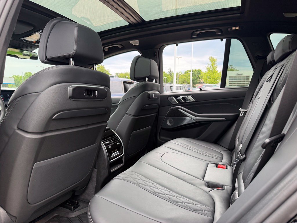 Used 2026 BMW X5 M60i AWD/4WD image 36