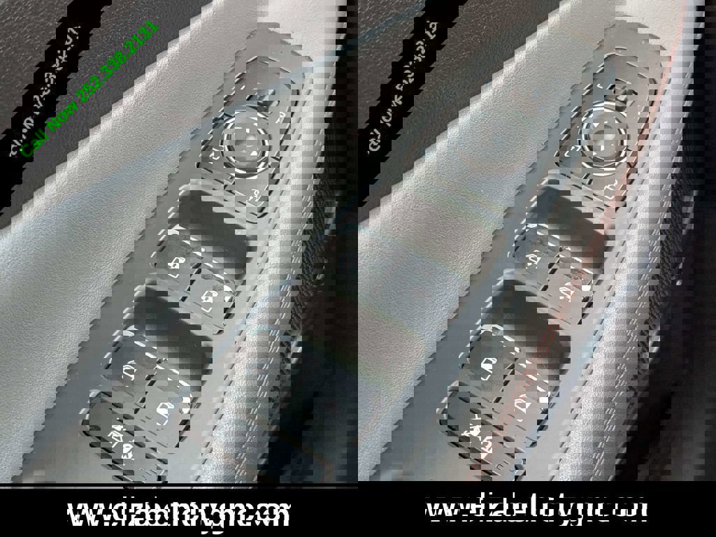 Used 2020 Hyundai Santa Fe Limited w/ Cargo Package image 26