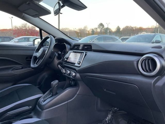 Used 2025 Nissan Versa S w/ Trunk Package image 24