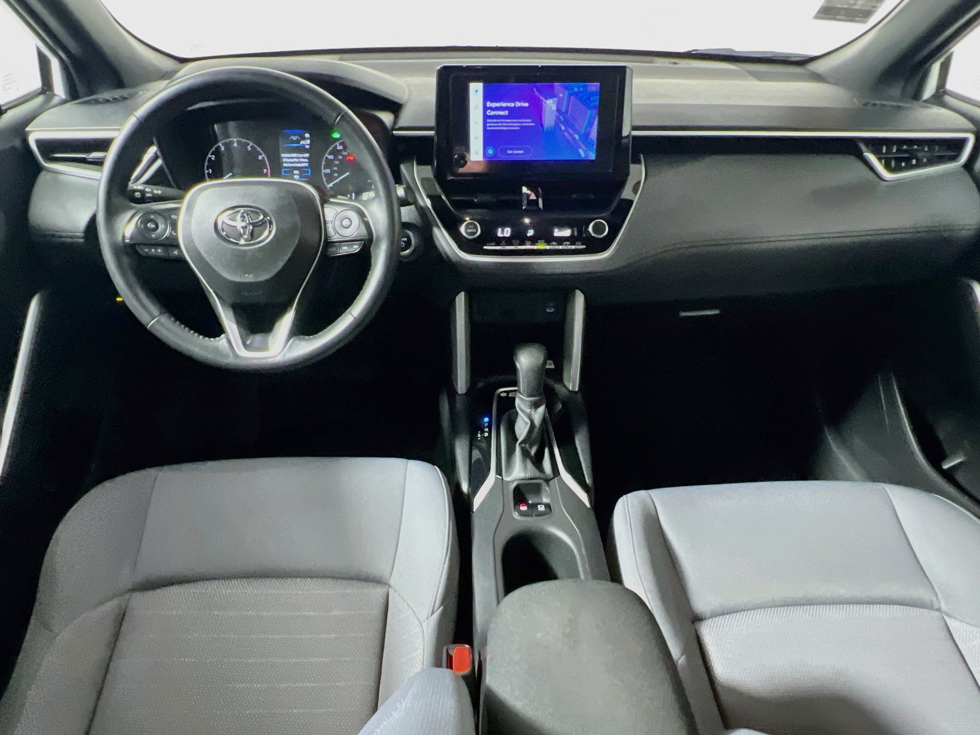 Used 2023 Toyota Corolla Cross AWD Hybrid image 29