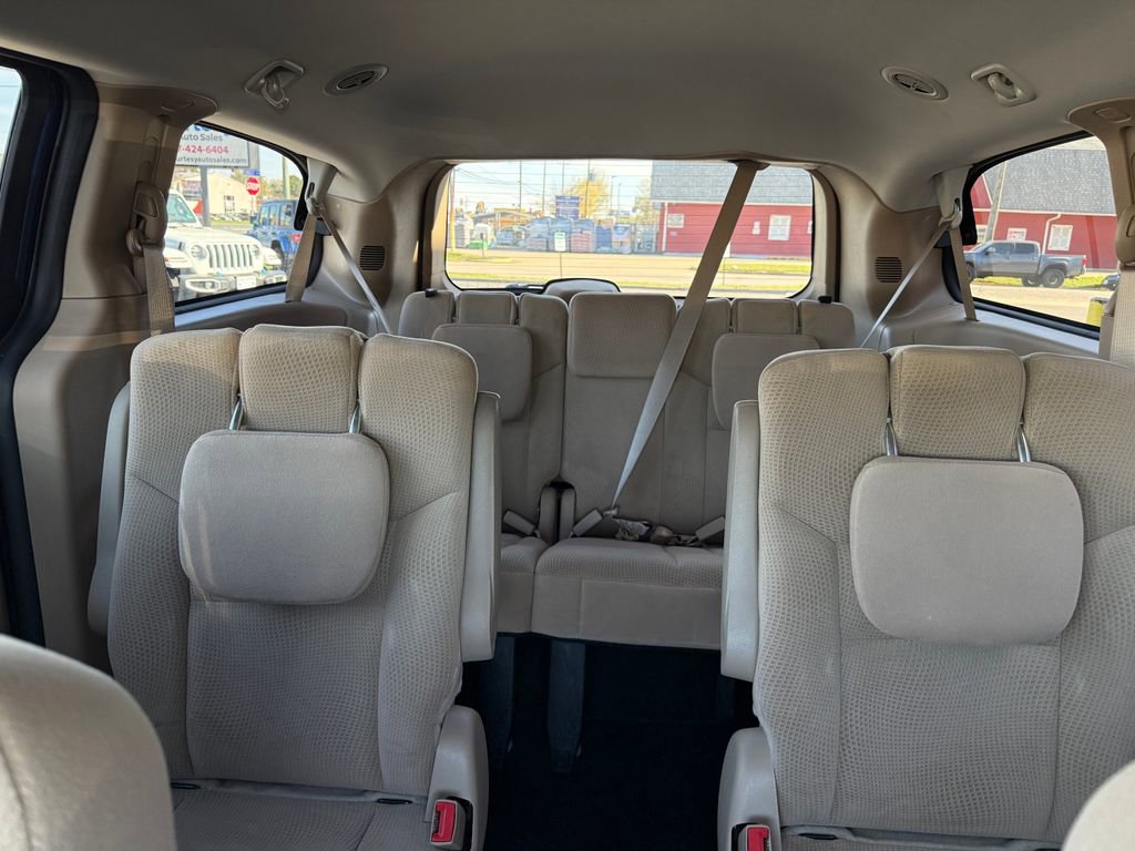 Used 2016 Dodge Grand Caravan SE w/ Quick Order Package 29E SE image 26