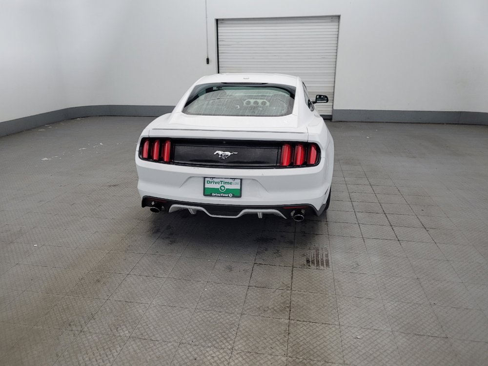 Used 2017 Ford Mustang Premium RWD image 7