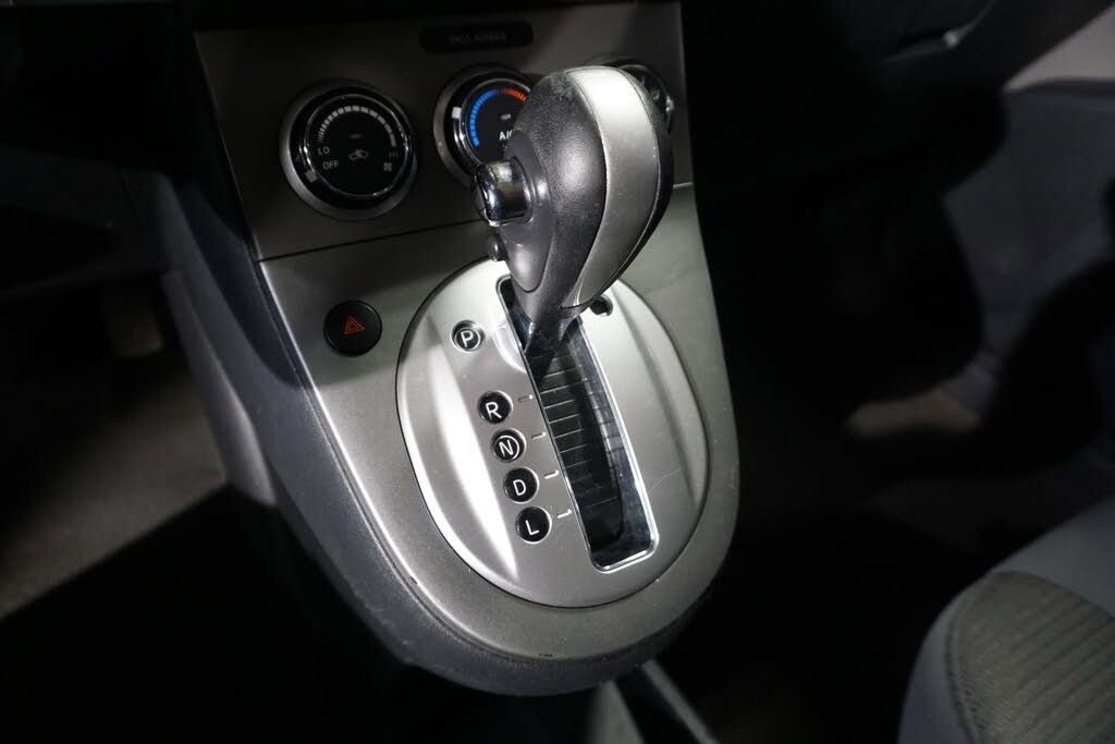 Used 2010 Nissan Sentra 2.0 S w/ Convenience Pkg FWD image 15