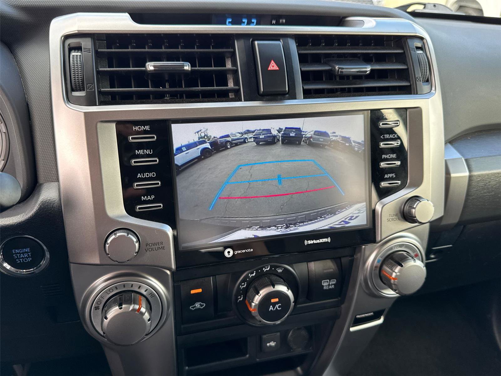 Used 2024 Toyota 4Runner SR5 AWD/4WD image 31