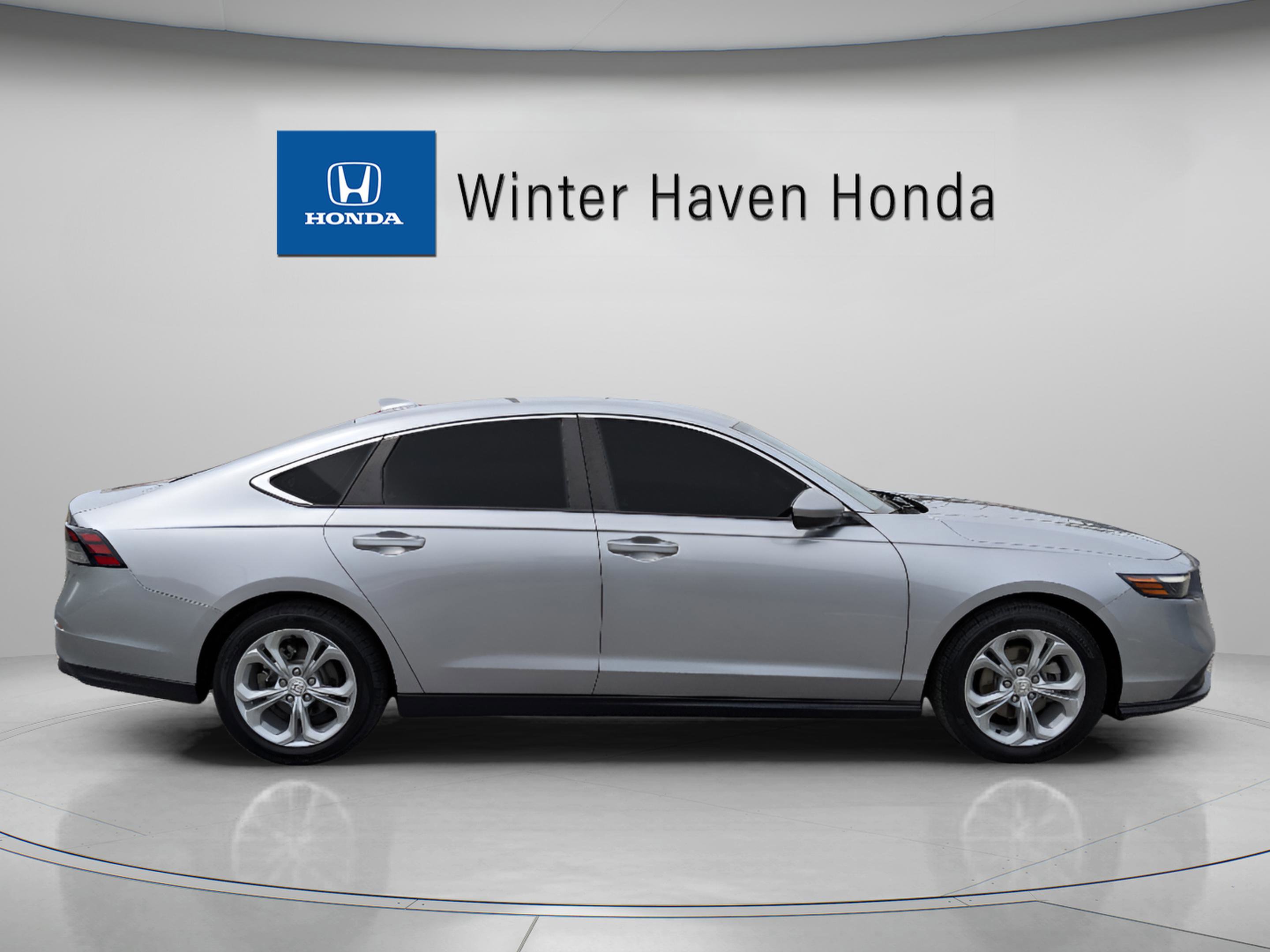 Used 2023 Honda Accord LX image 9