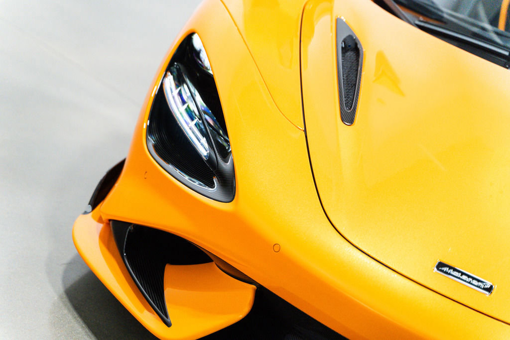 Used 2022 McLaren 765LT RWD image 2