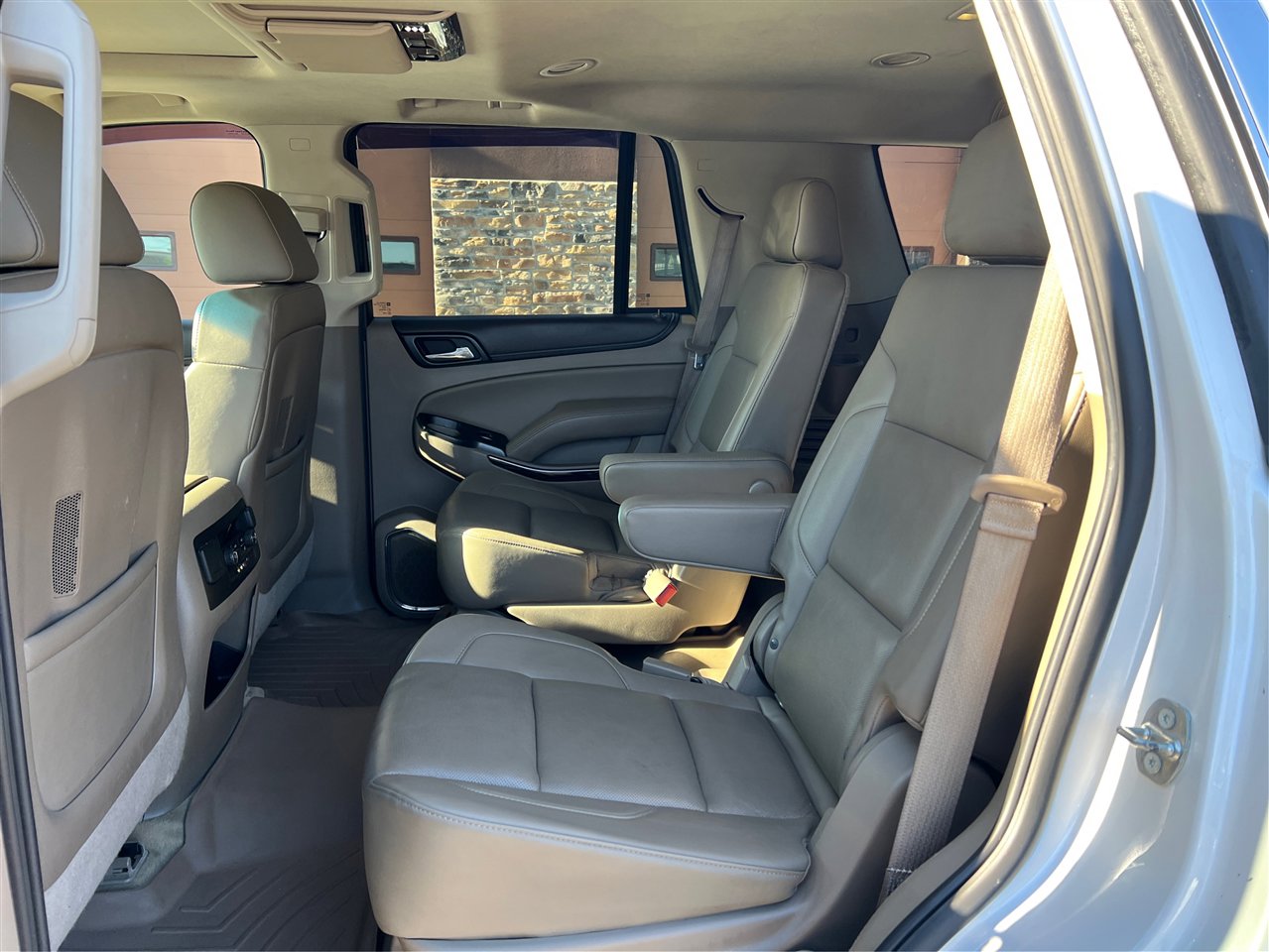 Used 2016 GMC Yukon SLT w/ Open Road Package image 10