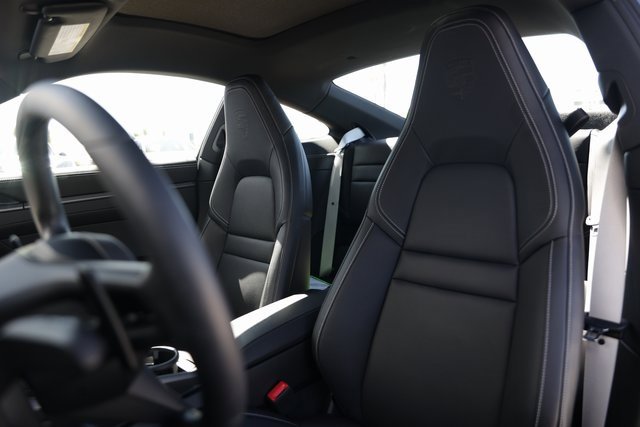Certified 2025 Porsche 911 Carrera image 5