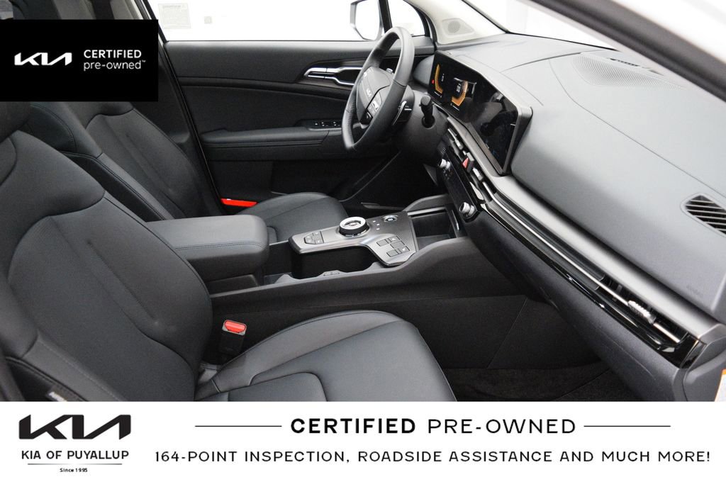 Certified 2026 Kia Sportage EX w/ EX Panoramic Sunroof Package AWD/4WD image 17