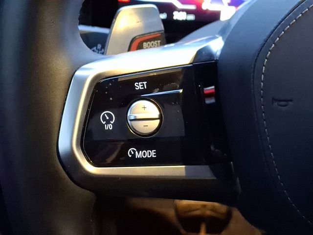 Used 2025 BMW 740i xDrive AWD/4WD image 24