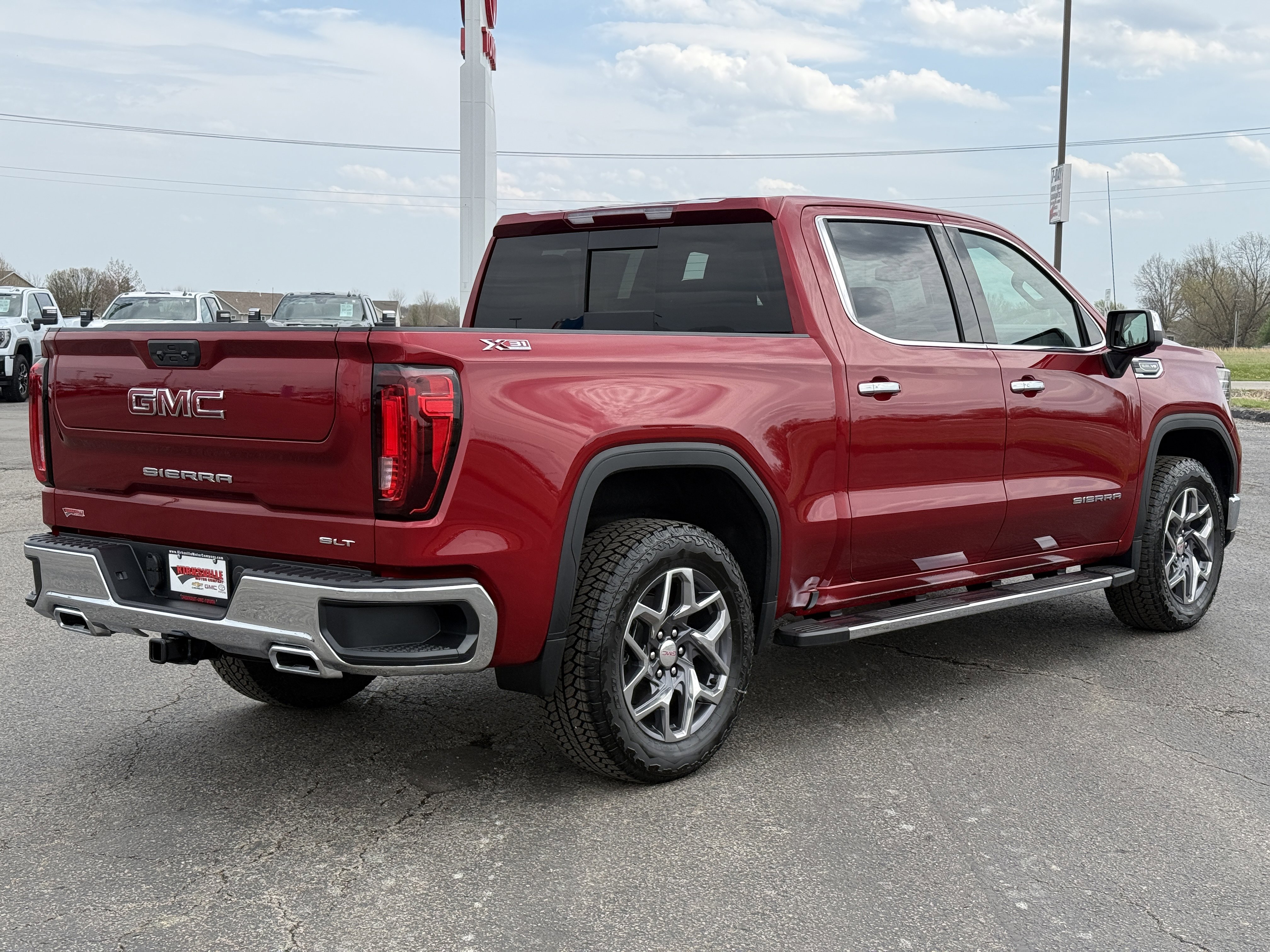 New 2026 GMC Sierra 1500 SLT w/ SLT Premium Package image 4