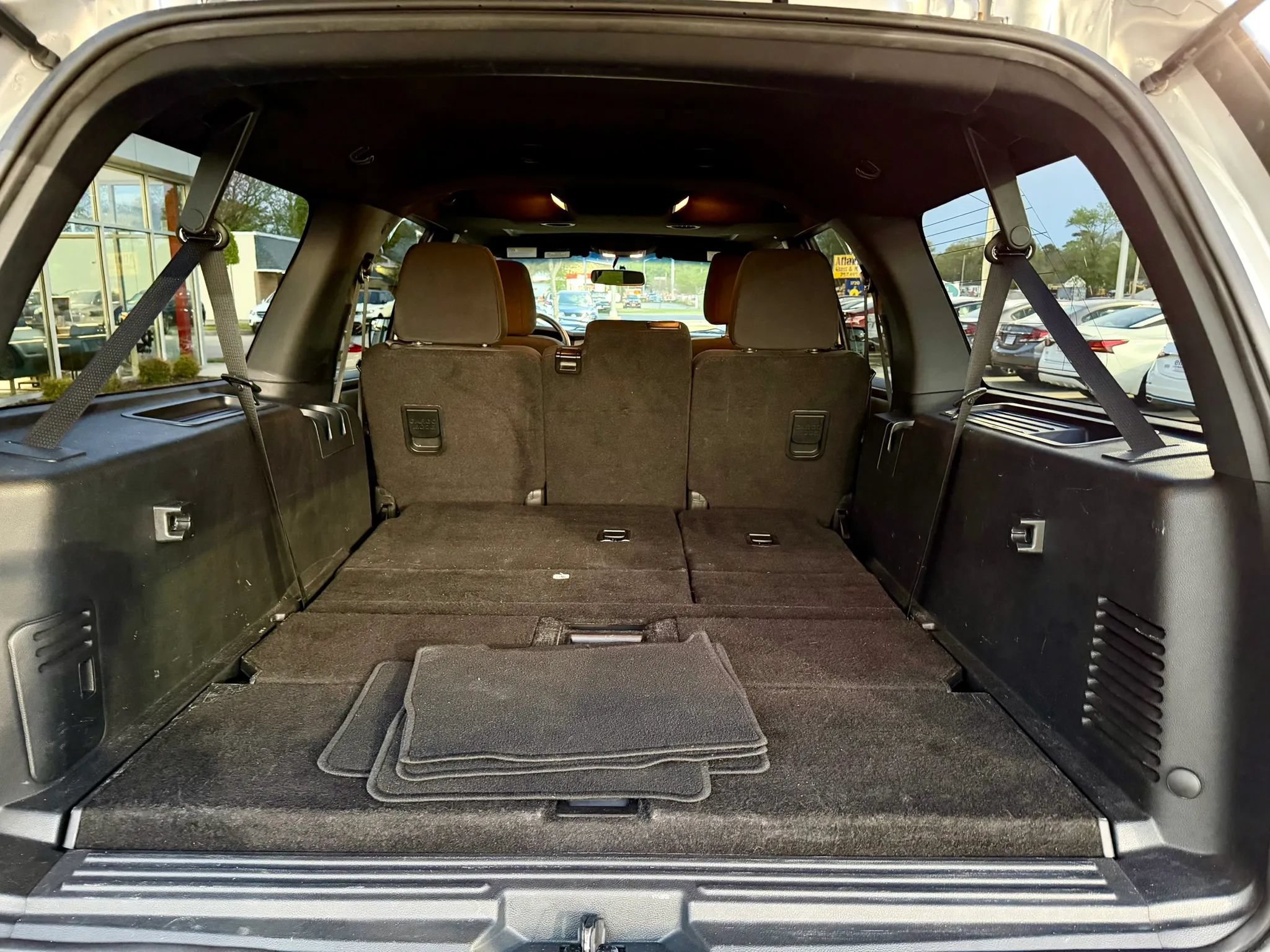 Used 2015 Ford Expedition EL XLT AWD/4WD image 16