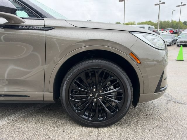 Used 2025 Lincoln Corsair Grand Touring w/ Jet Appearance Package AWD/4WD image 9