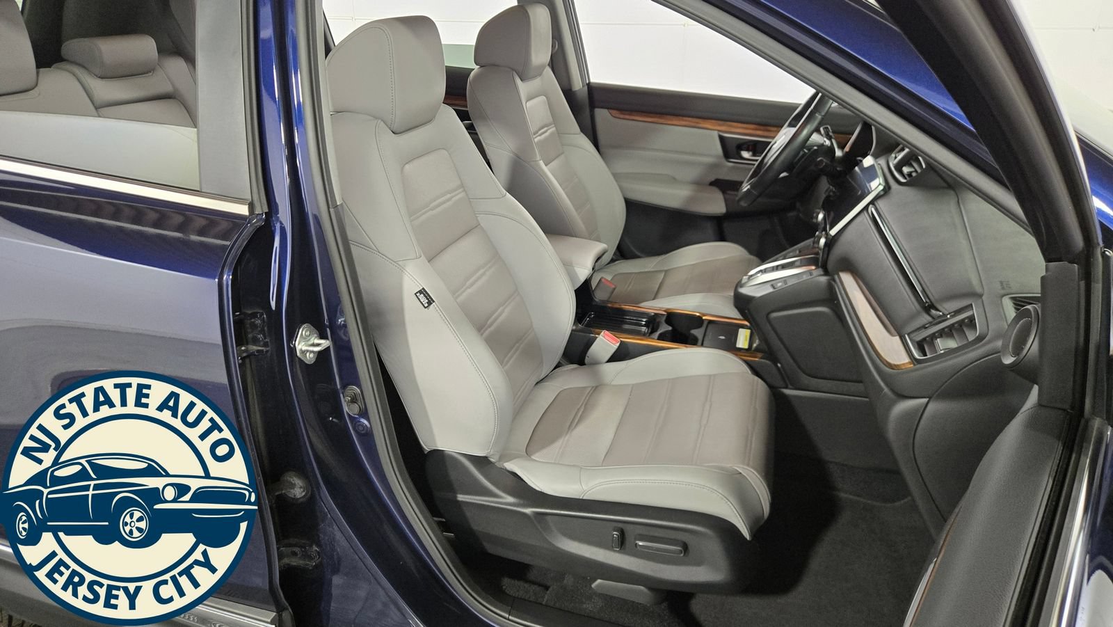 Used 2021 Honda CR-V Touring image 40