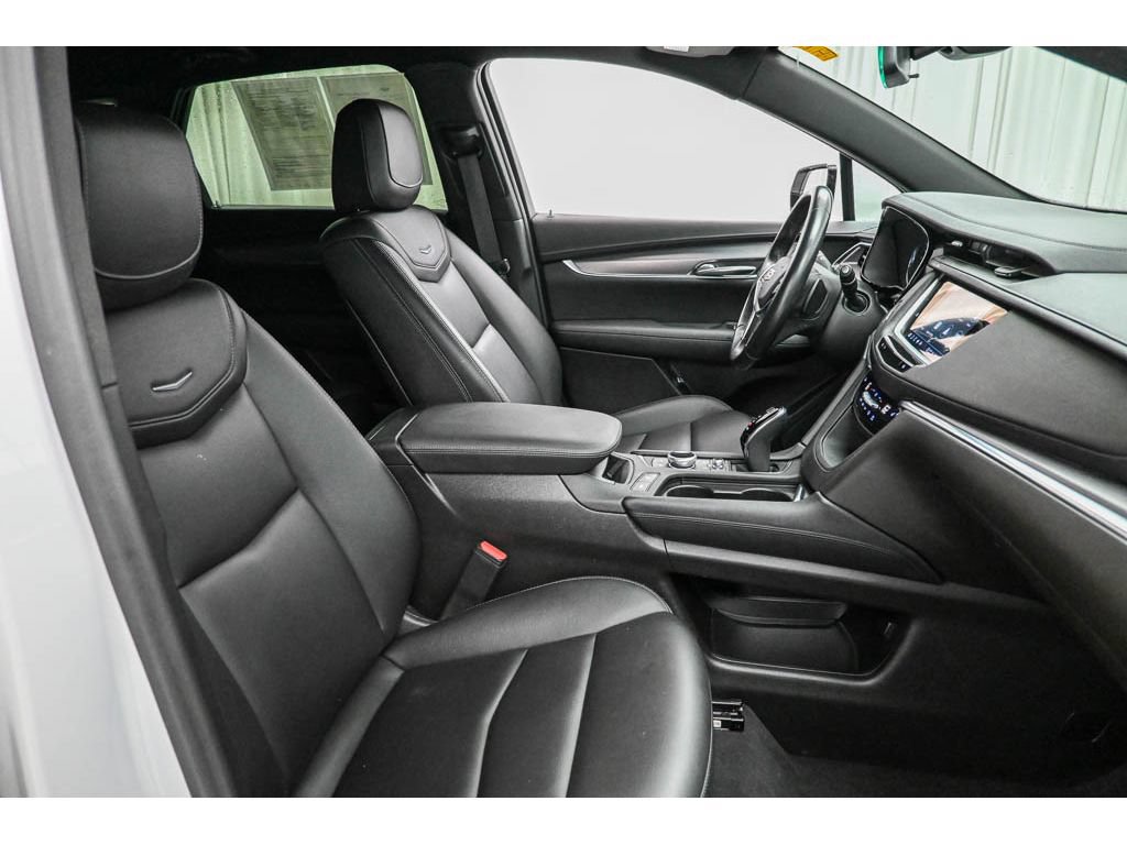 Certified 2023 Cadillac XT5 Luxury AWD/4WD image 17