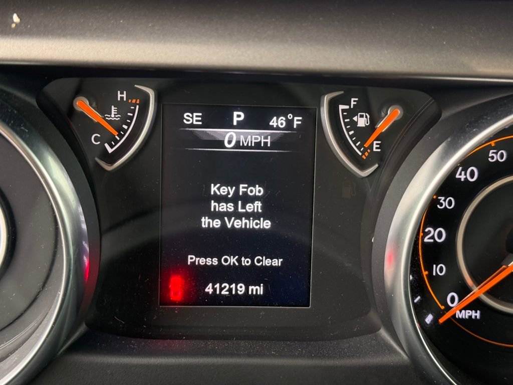 Used 2020 Jeep Gladiator Sport image 12