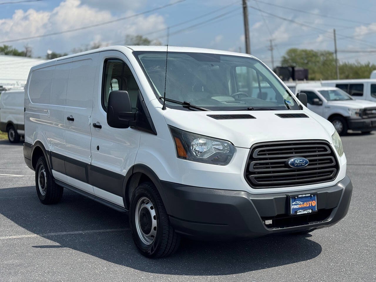 Used 2015 Ford Transit 150 130 Low Roof RWD image 3
