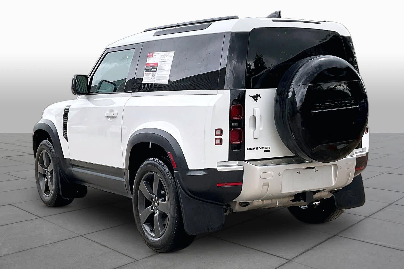 Used 2023 Land Rover Defender 90 SE AWD/4WD image 11