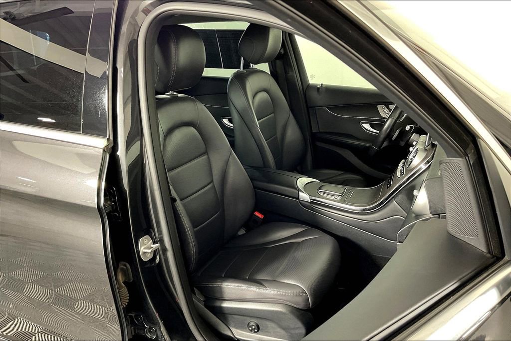 Used 2021 Mercedes-Benz GLC 300 4MATIC image 10