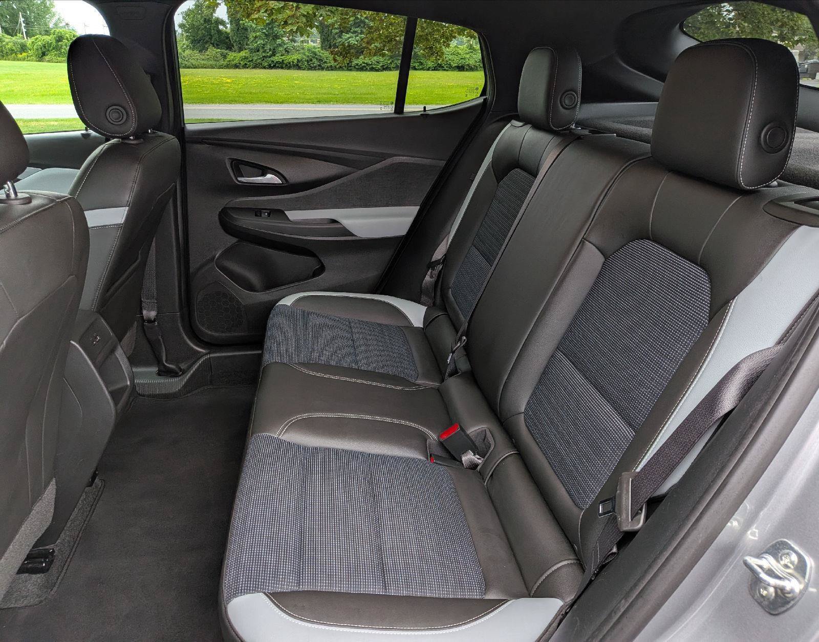 Used 2024 Buick Envista Preferred w/ Convenience I Package FWD image 22