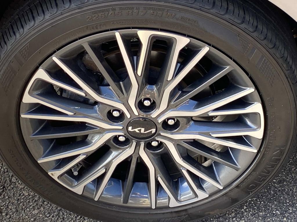 Used 2024 Kia Forte GT-Line FWD image 24