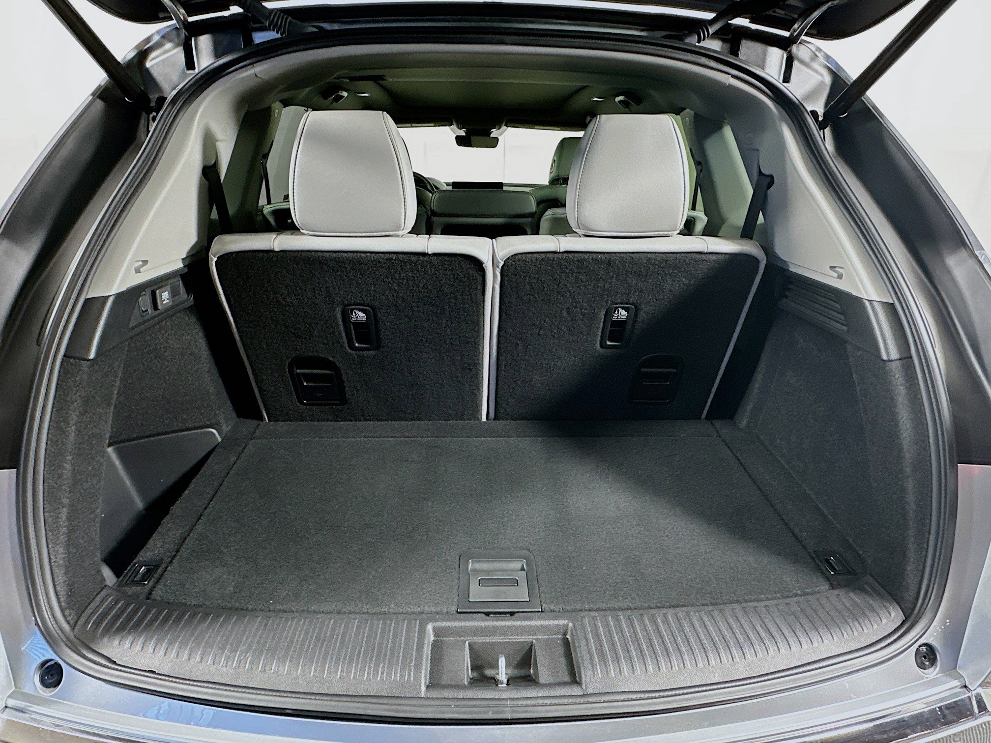 Used 2023 Acura MDX SH-AWD w/ Technology Package image 30