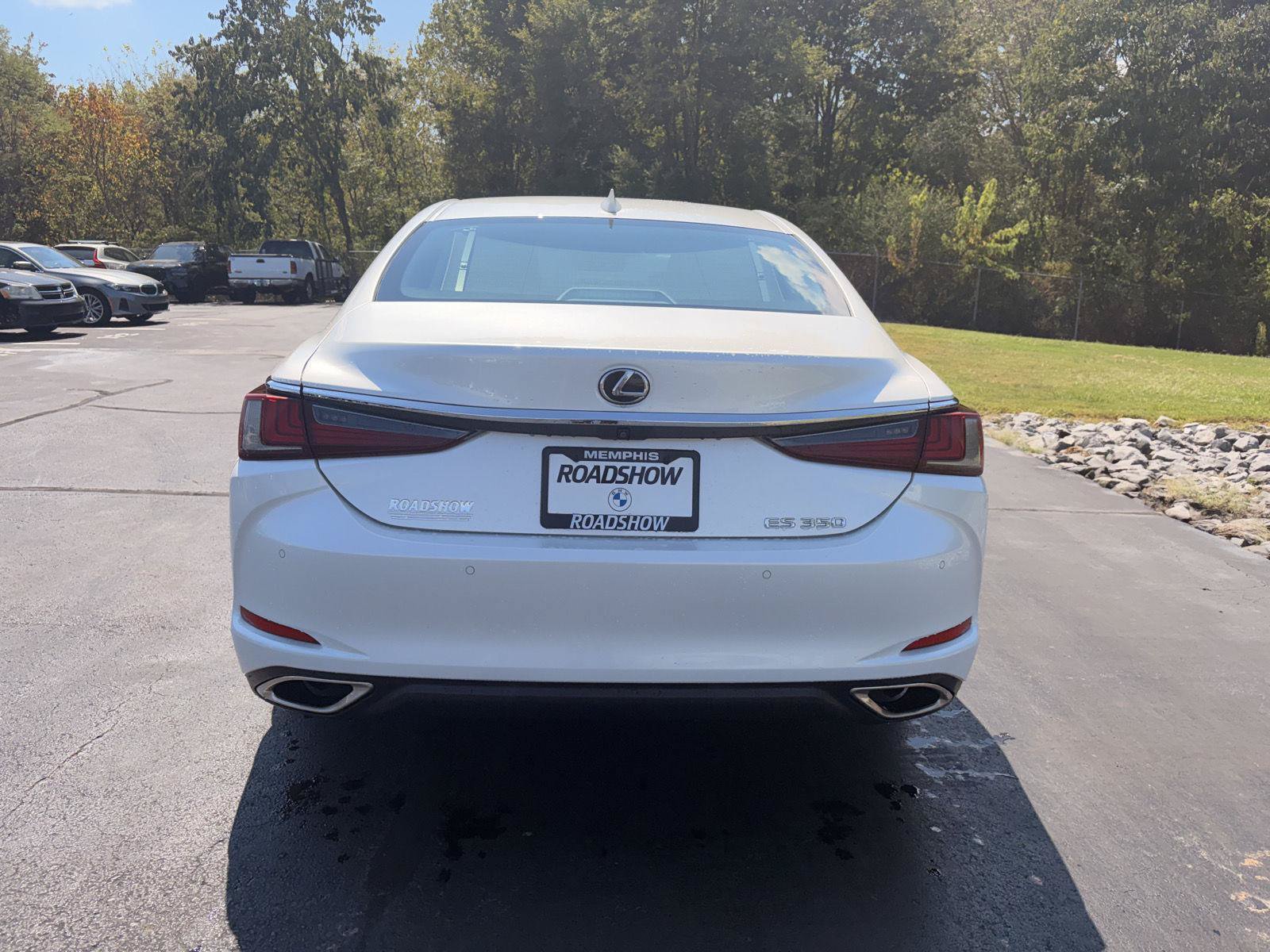 Used 2019 Lexus ES 350 w/ Accessory Package FWD image 4