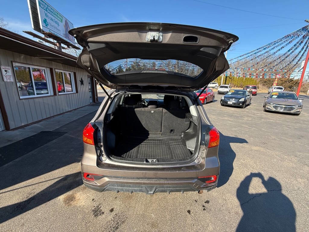 Used 2018 Mitsubishi Outlander Sport ES FWD image 9