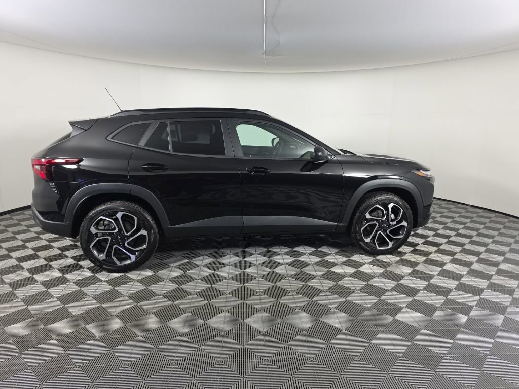 New 2026 Chevrolet Trax RS image 5