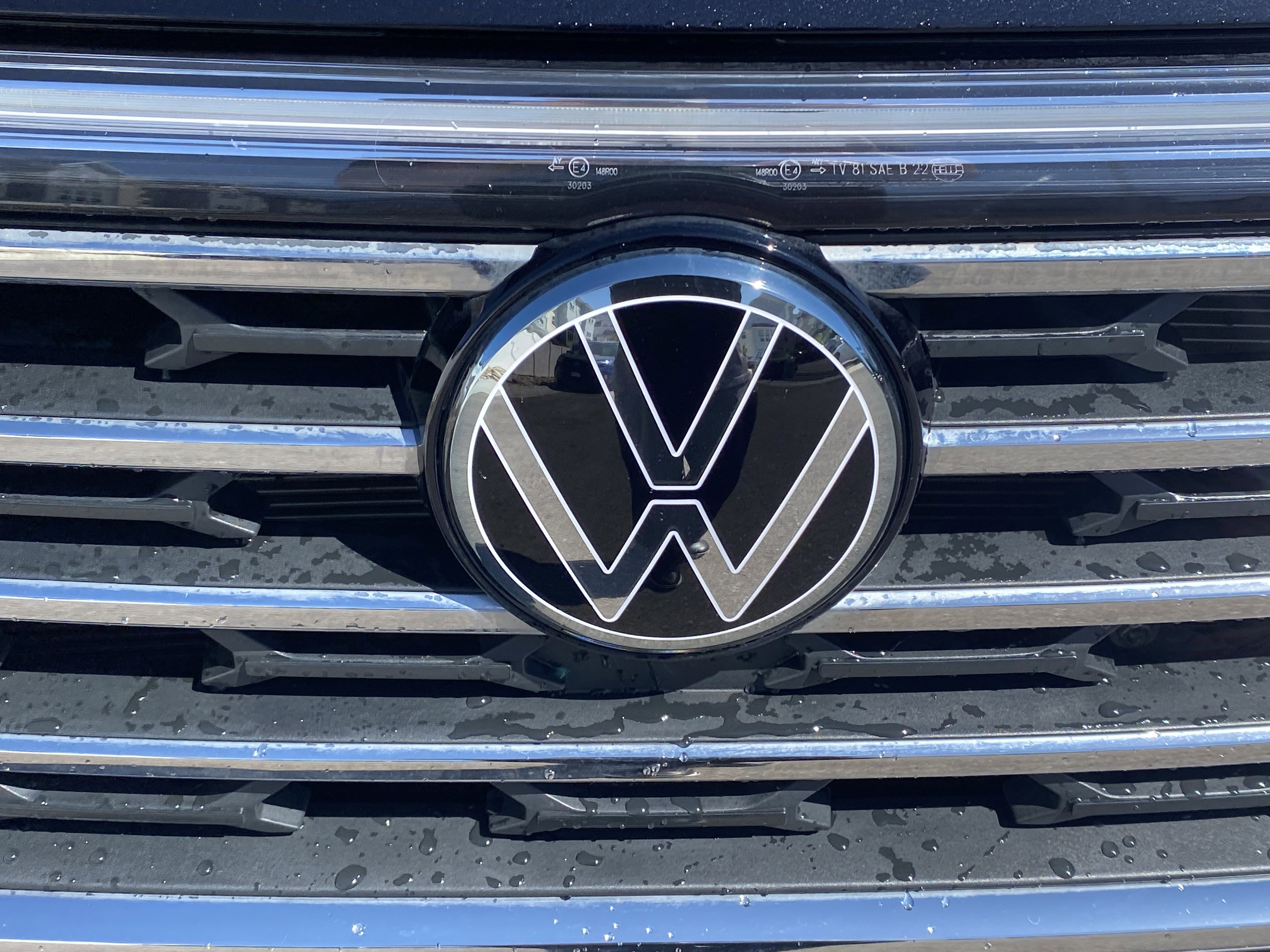 Used 2024 Volkswagen Atlas SE AWD/4WD image 26