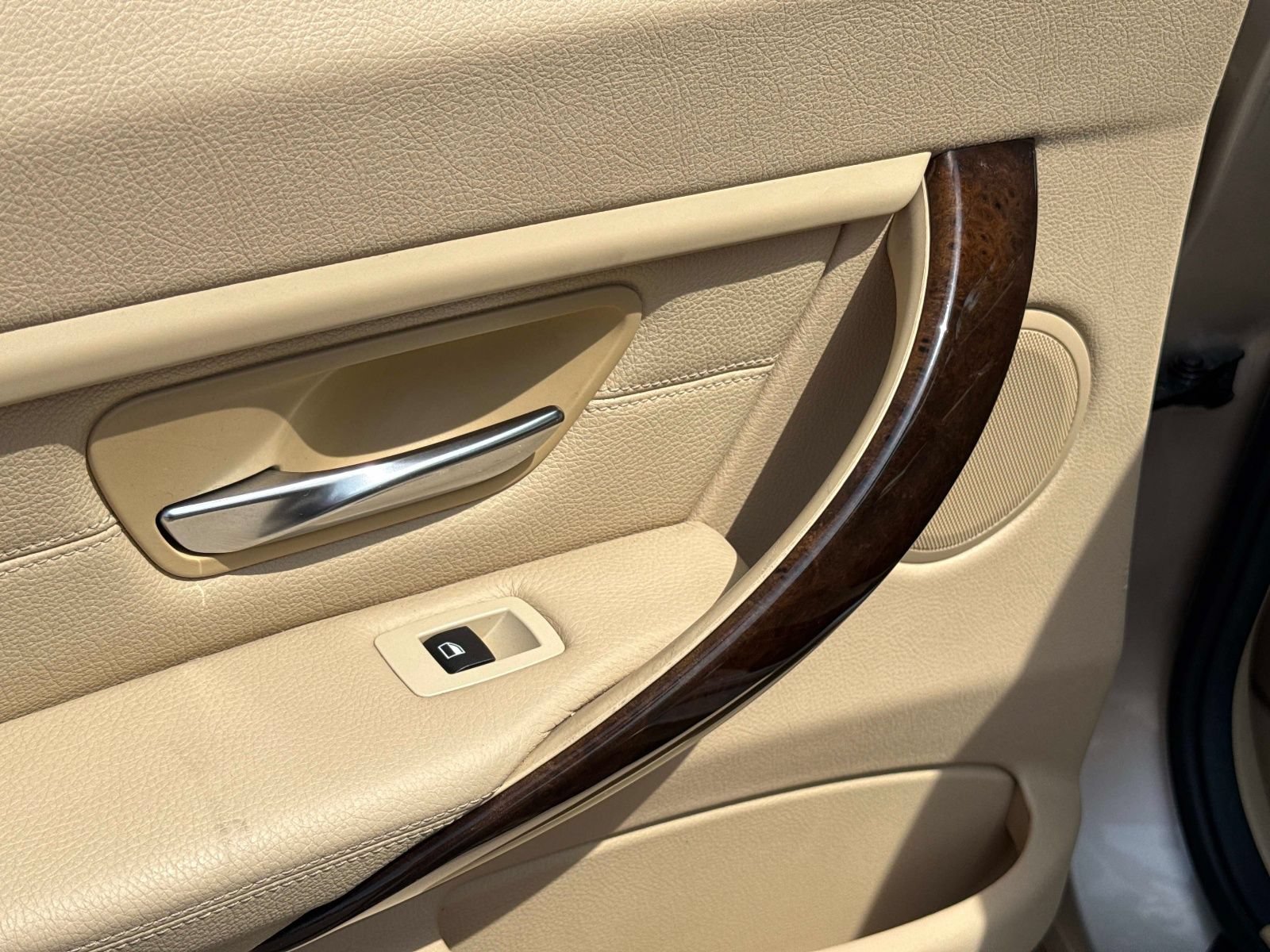 Used 2015 BMW 328i Sedan RWD image 11