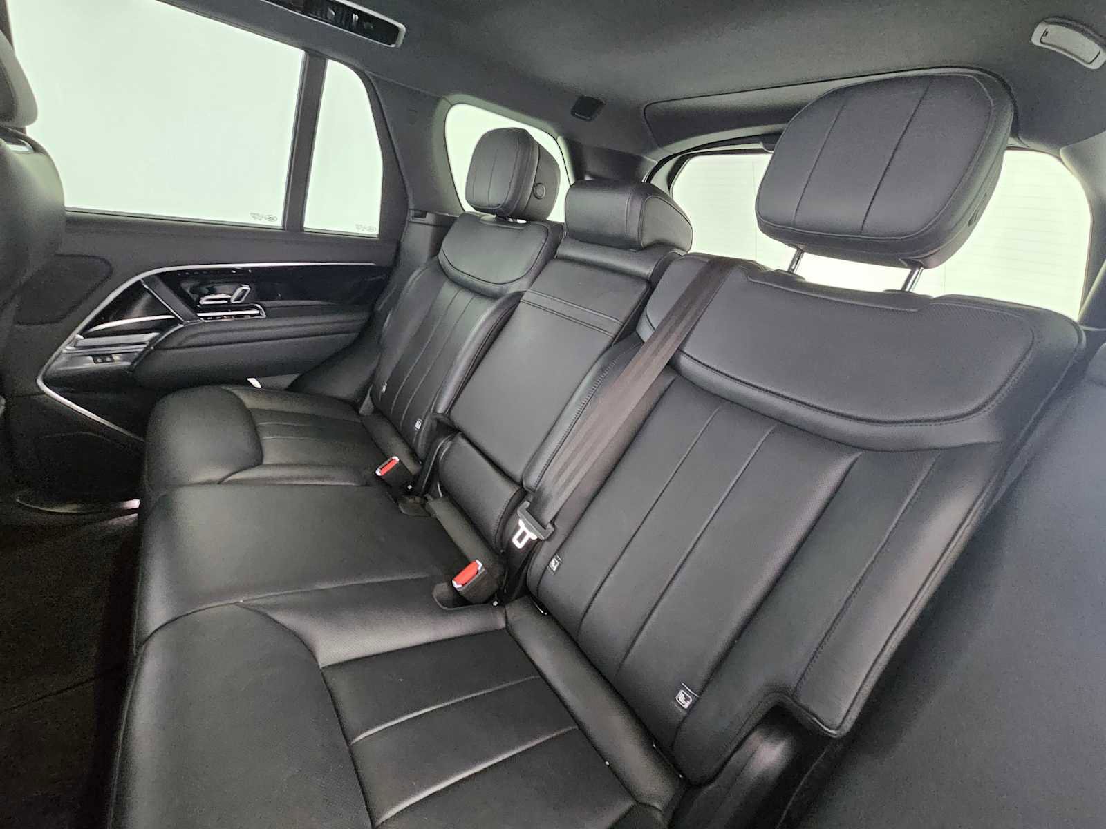 Used 2023 Land Rover Range Rover SE AWD/4WD image 17