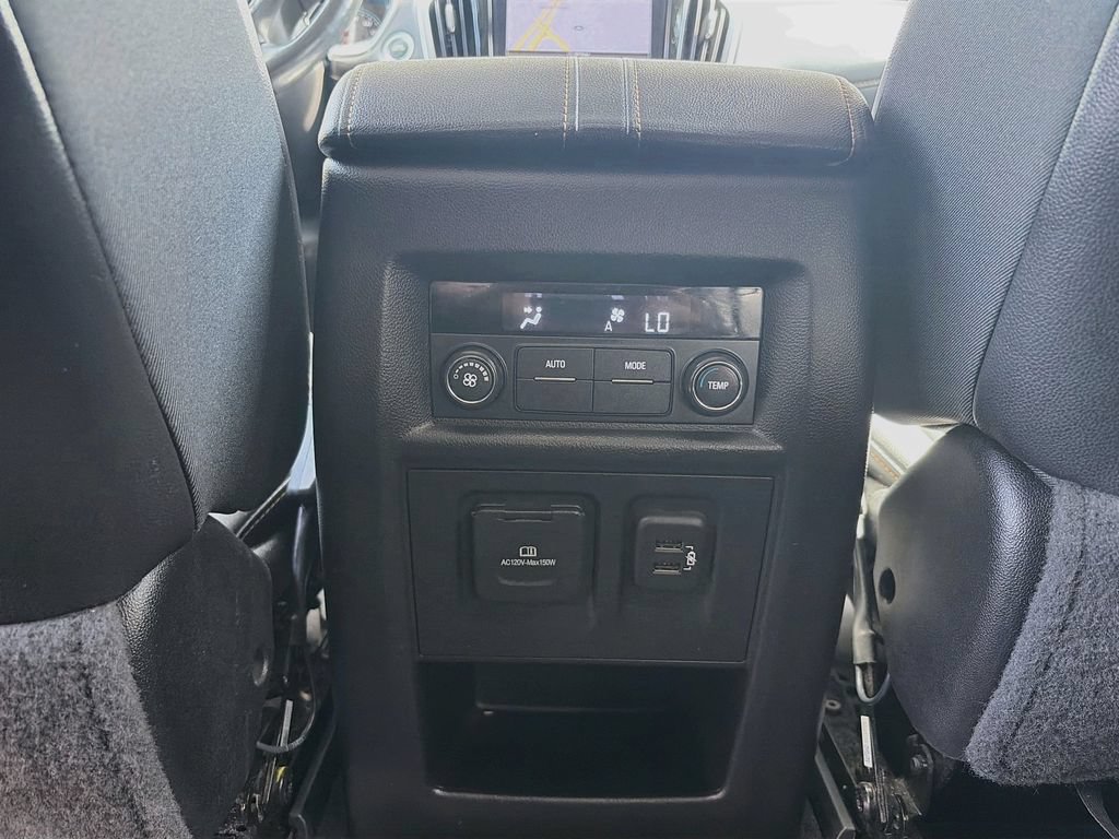 Used 2019 Chevrolet Traverse LT w/ LT Premium Package FWD image 27