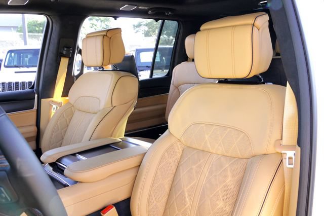 New 2026 Jeep Grand Wagoneer Summit AWD/4WD image 10