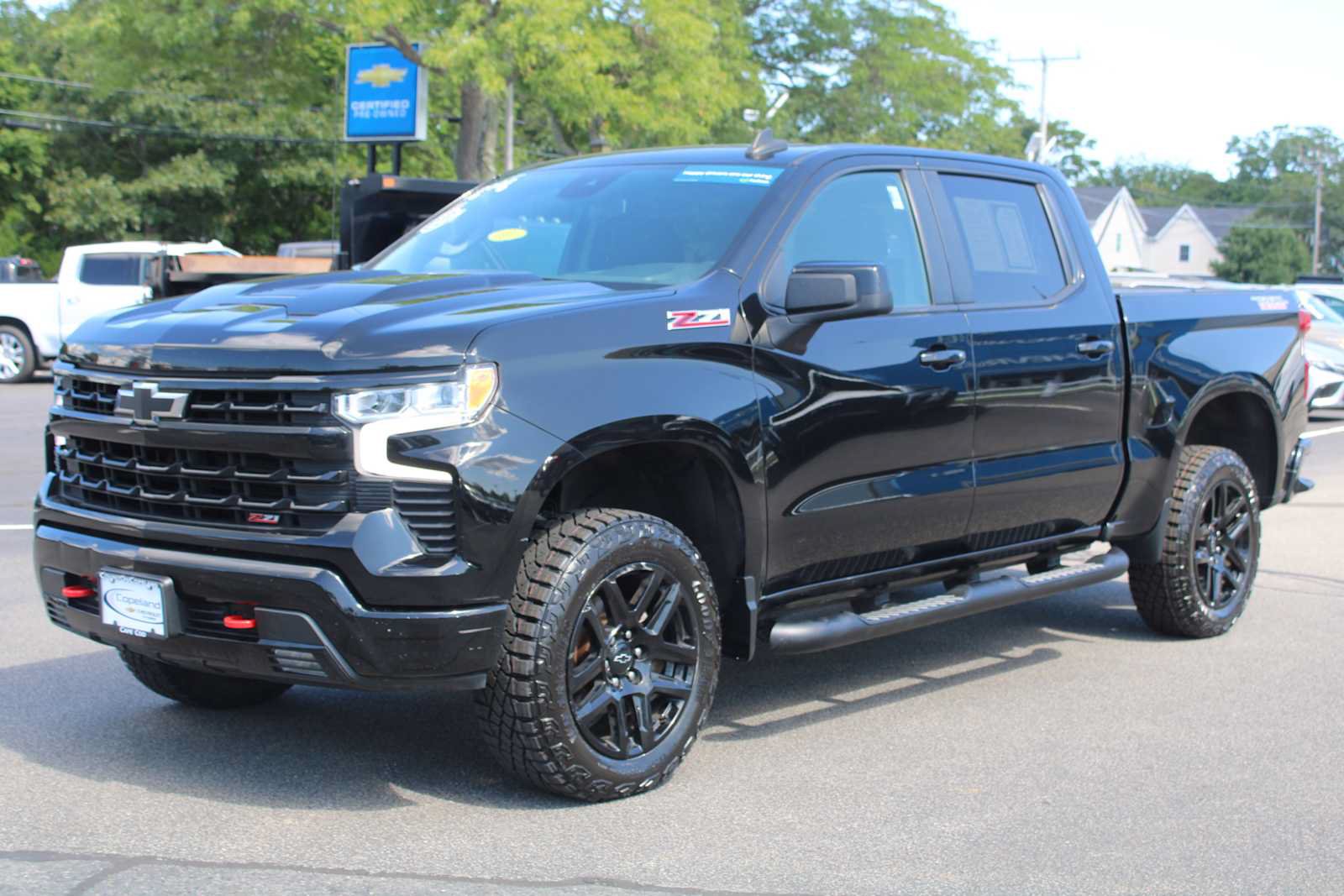 Used 2022 Chevrolet Silverado 1500 LT Trail Boss w/ Protection Package AWD/4WD image 3