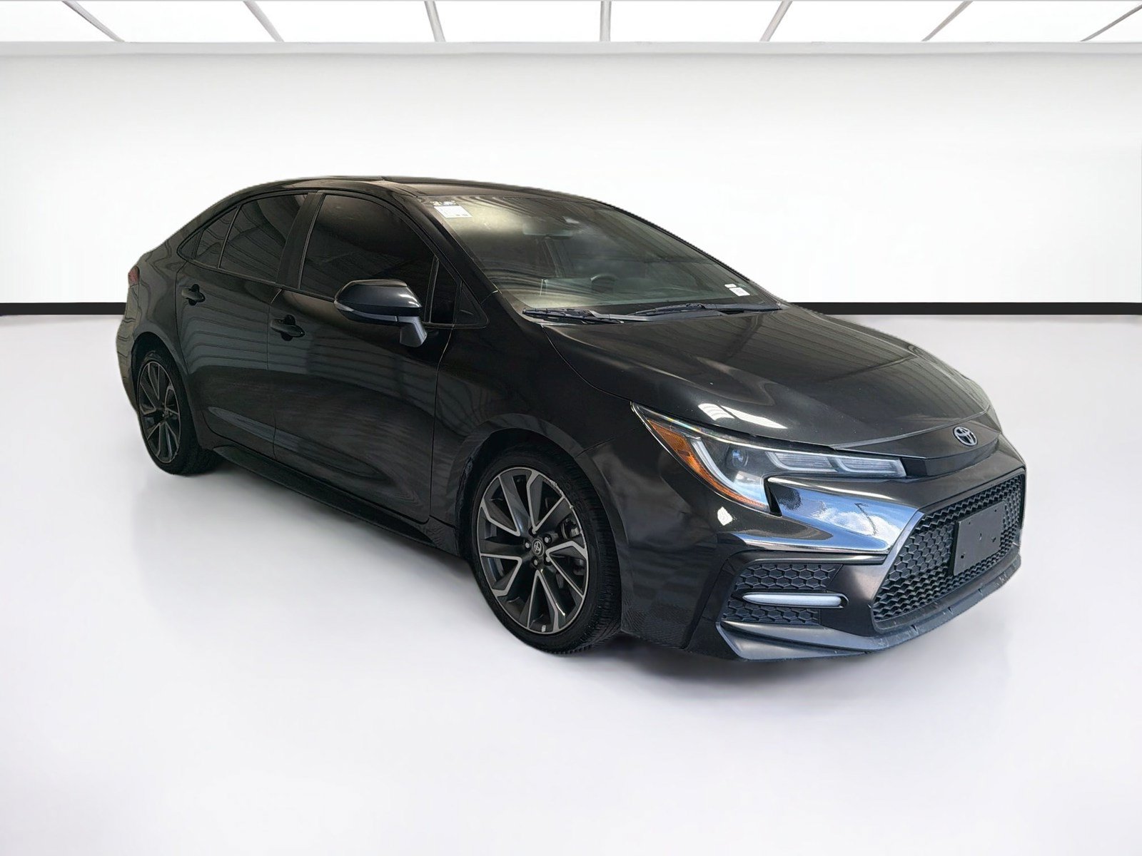 Used 2020 Toyota Corolla SE FWD image 3