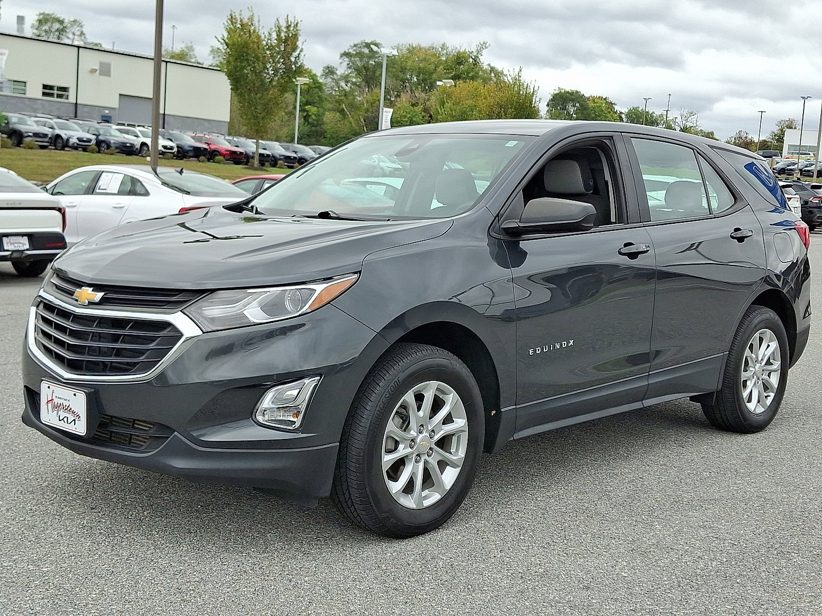 Used 2021 Chevrolet Equinox LS image 3