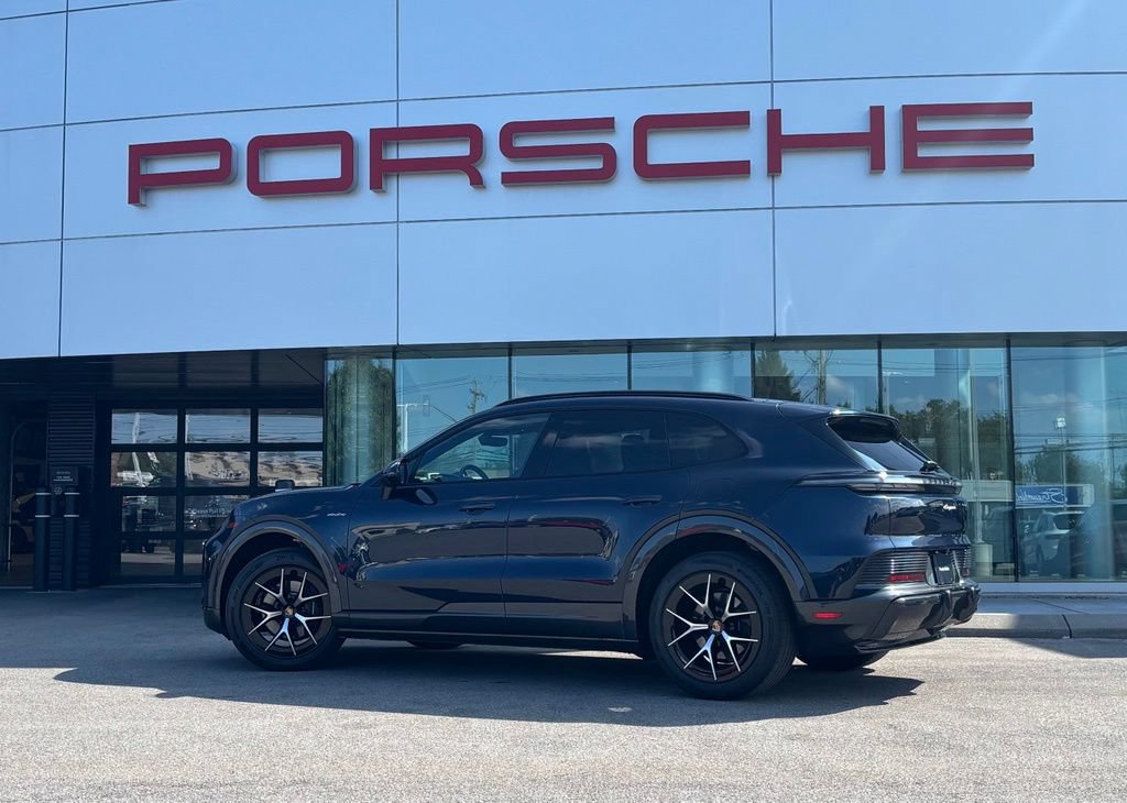 New 2026 Porsche Cayenne Electric AWD/4WD image 3