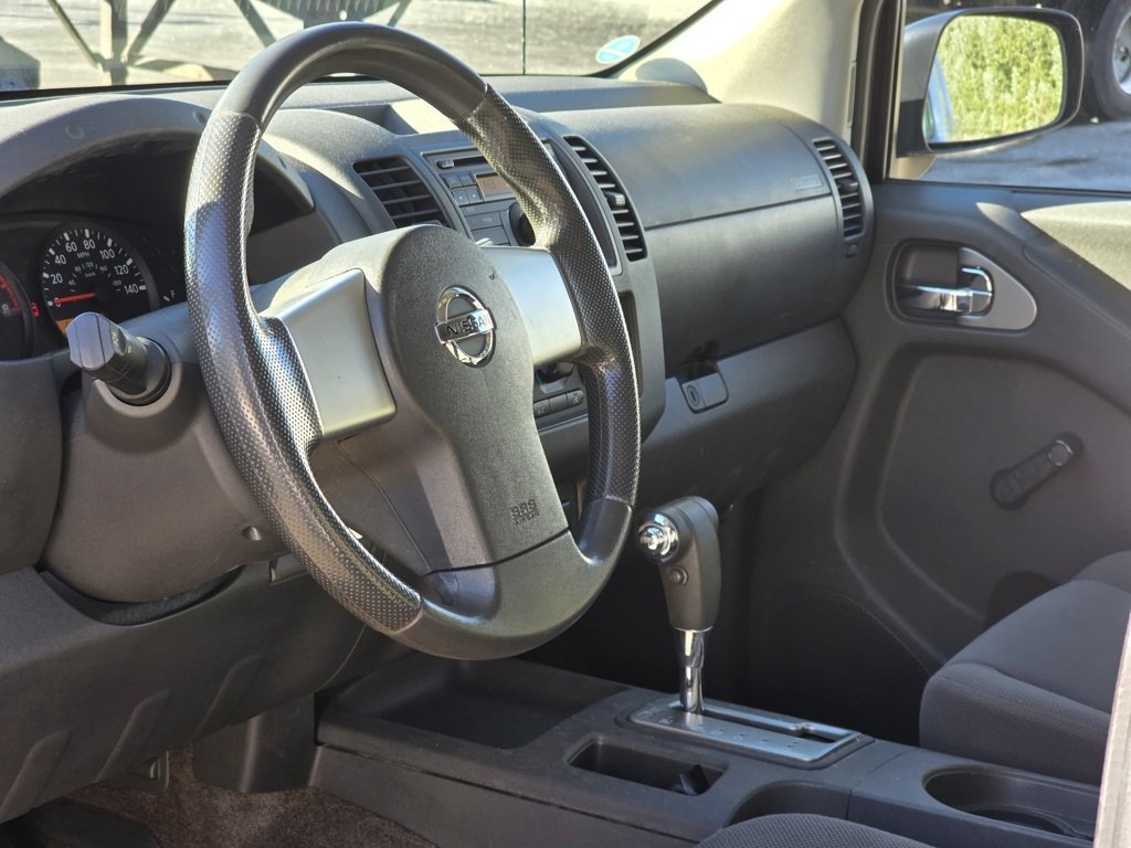 Used 2013 Nissan Frontier S image 14