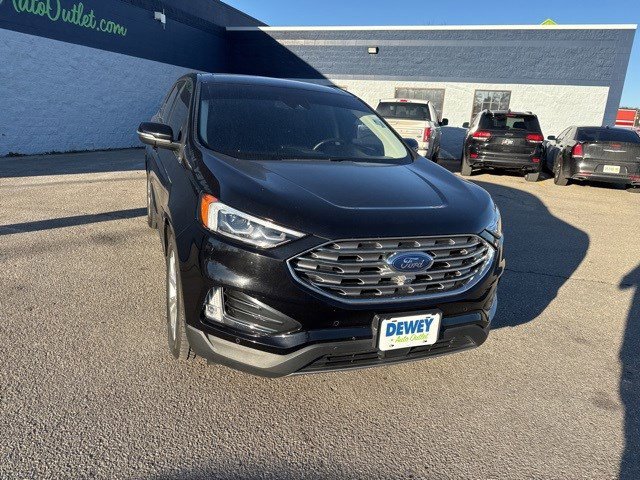 Used 2022 Ford Edge Titanium w/ Equipment Group 301A image 8