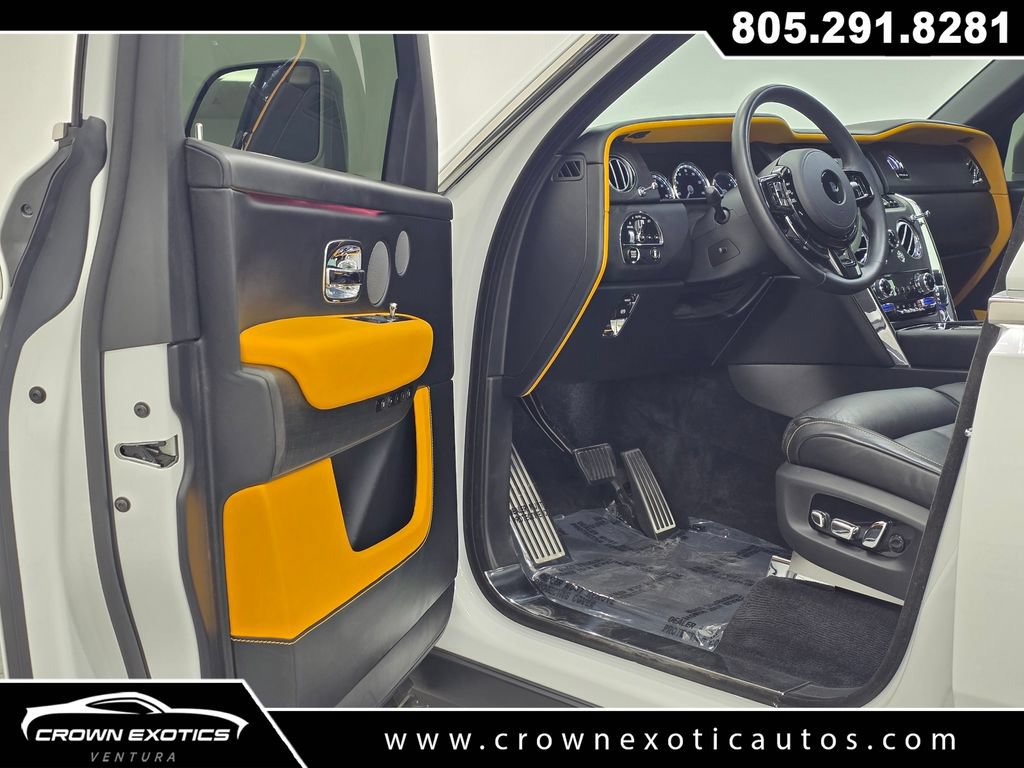 Used 2023 Rolls-Royce Cullinan AWD/4WD image 31