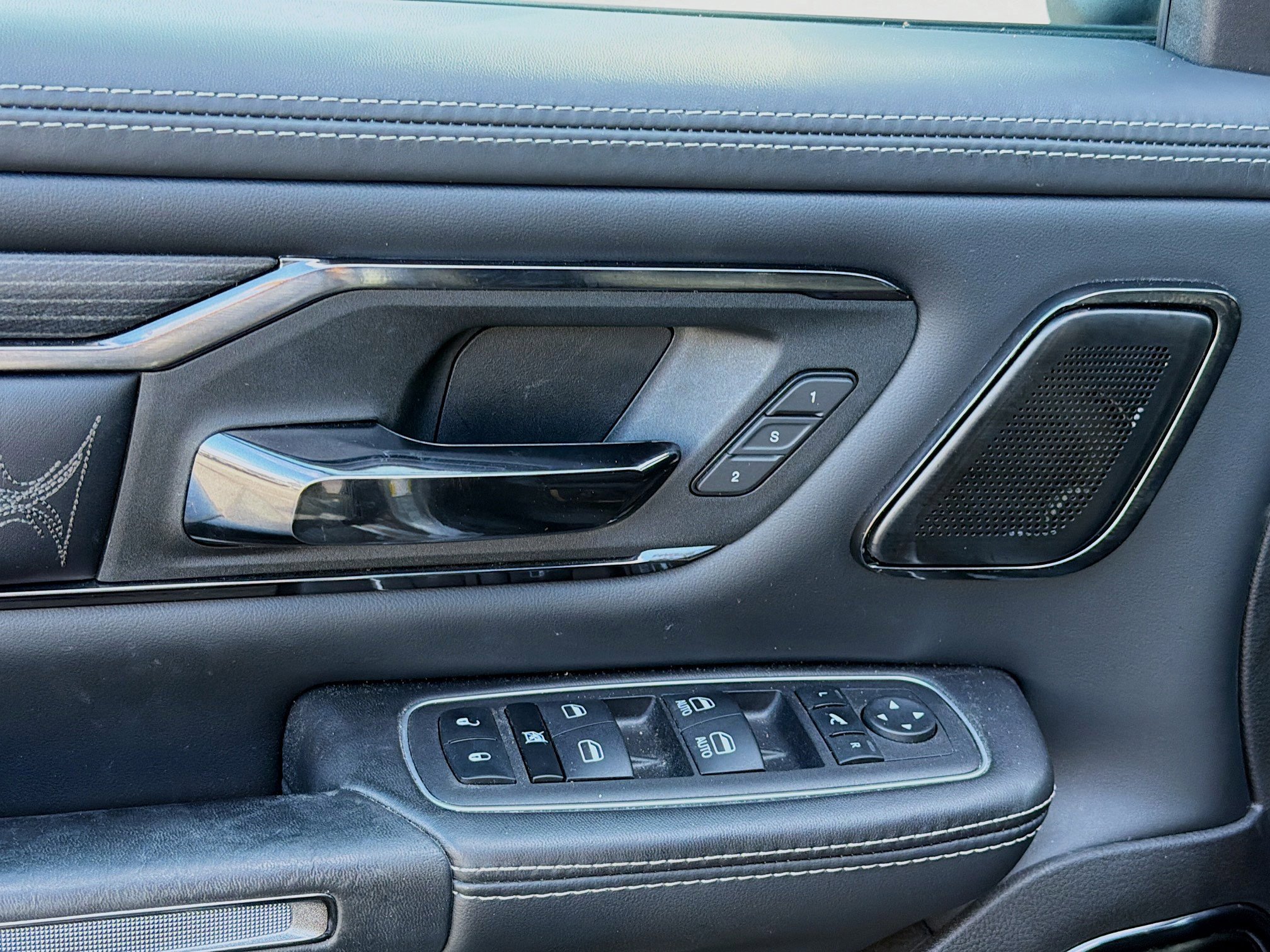 Used 2023 RAM 1500 Limited image 22