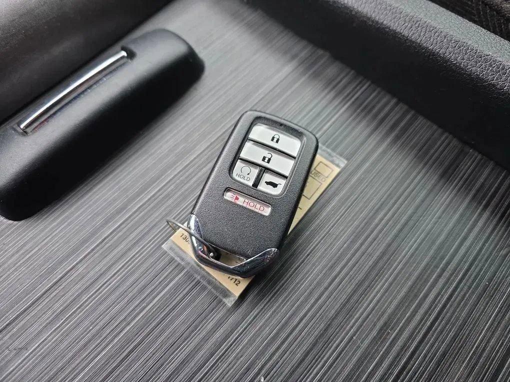 Used 2022 Honda Pilot Sport image 27