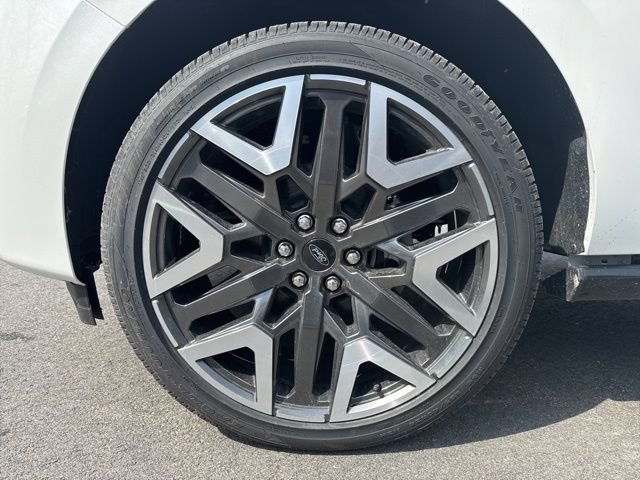 New 2025 Ford Expedition Max Platinum w/ Platinum Ultimate Package AWD/4WD image 9