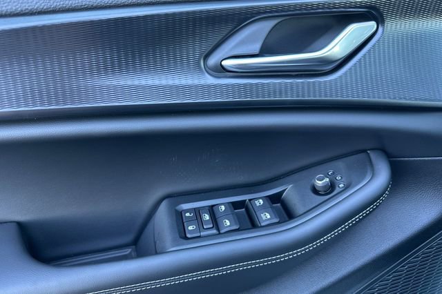 New 2025 Jeep Grand Cherokee Laredo X w/ Luxury Tech Group I image 11