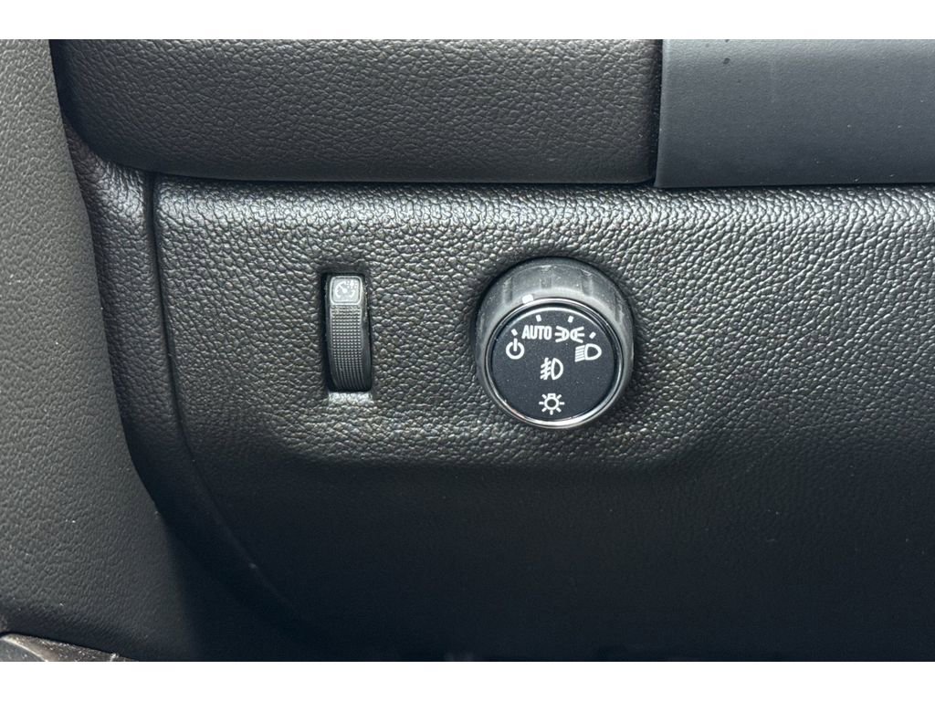 Used 2020 GMC Canyon SLE image 28