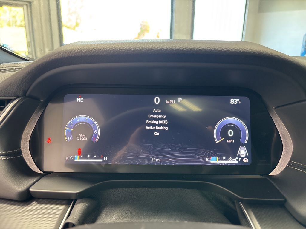 New 2025 Jeep Grand Cherokee L Altitude image 14