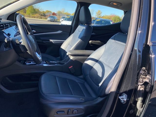 Certified 2023 Chevrolet Bolt EUV Premier w/ Sun & Sound Package image 17